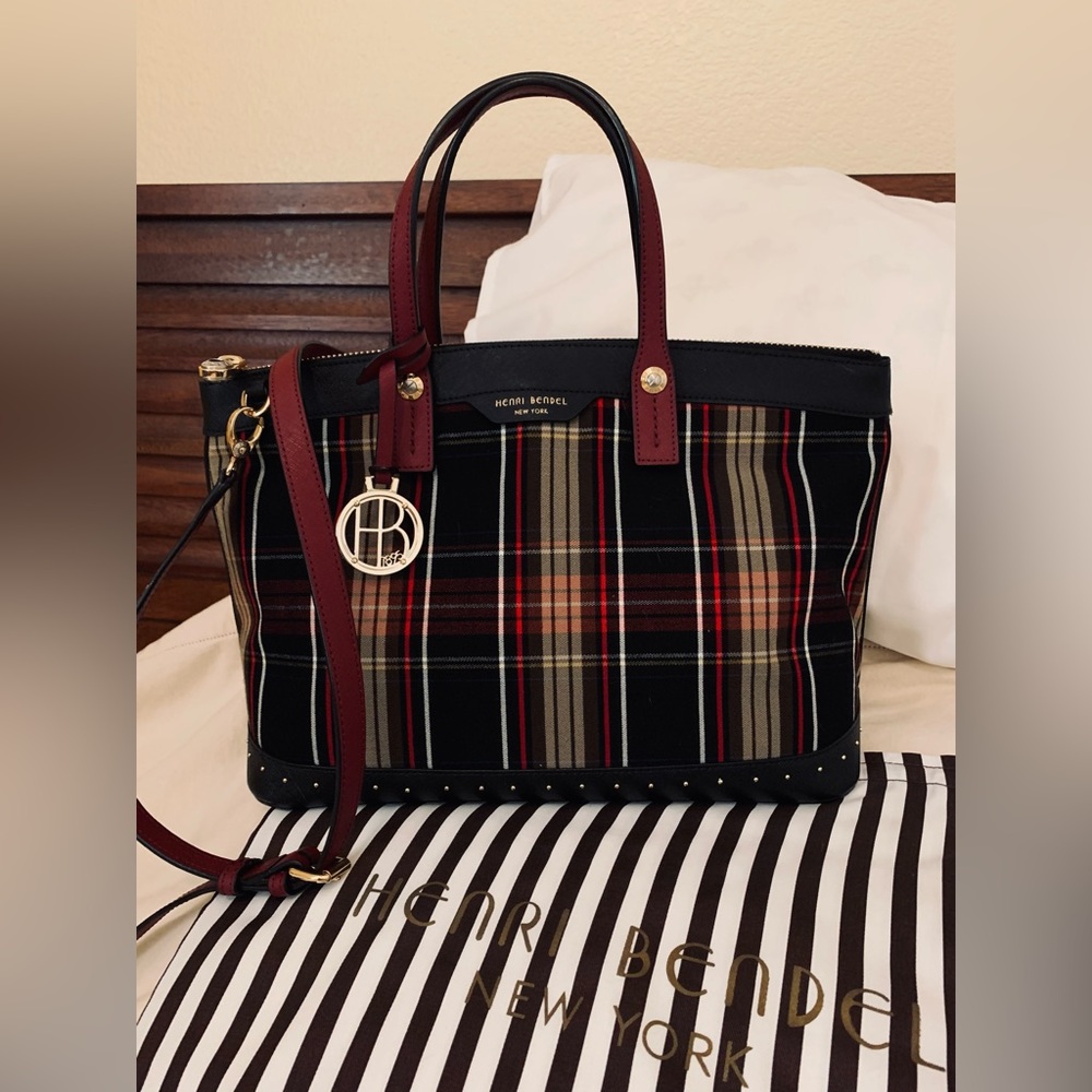 Henri bendel purse